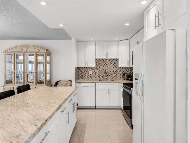 Photo - 20401 NE 30th Ave Unit 310-8