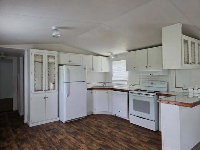 Photo - Ready to Move in