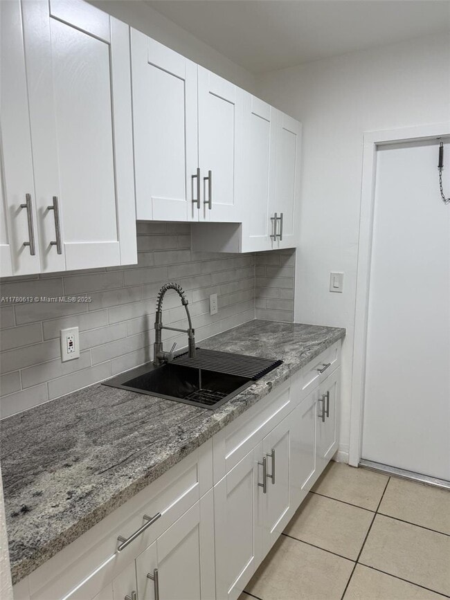 Photo - 1895 Venice Park Dr Unidad 2A