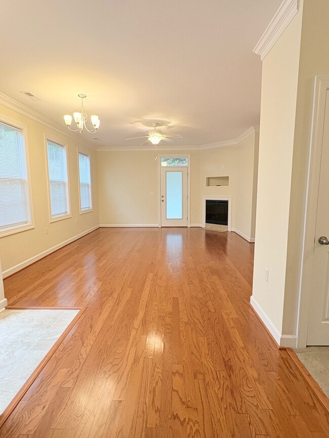 Photo - 62 Windgate Cir