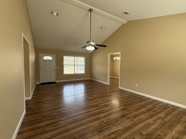 Photo - 313 Pat Priester Dr