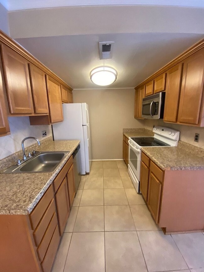 Photo - 2 Bedroom 1.5 Bath Townhome