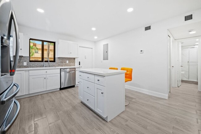 Photo - Fully Renovated 2 Bed / 2 Bath – Everything New!