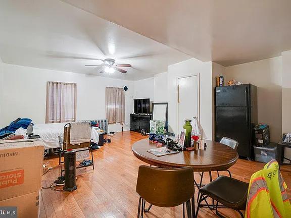 Photo - 869 Hollins St