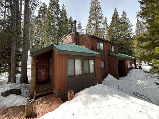 Building Photo - The Aspens 3-Bedroom Condo Unit #2