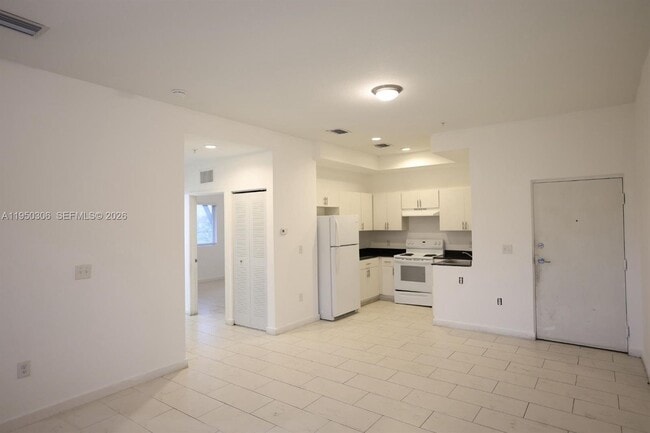 Photo - 405 E 7th St Unidad 200A