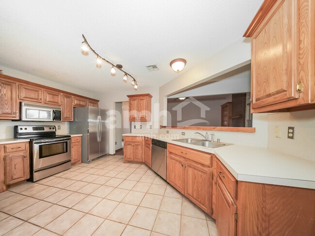 Photo - 17313 Valley Crst