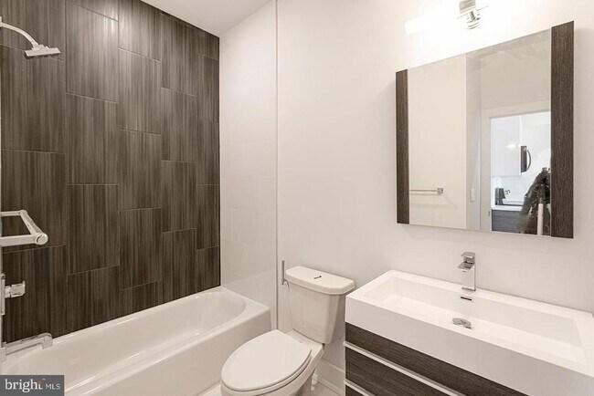 Photo - 2623 Christian St Unit 201