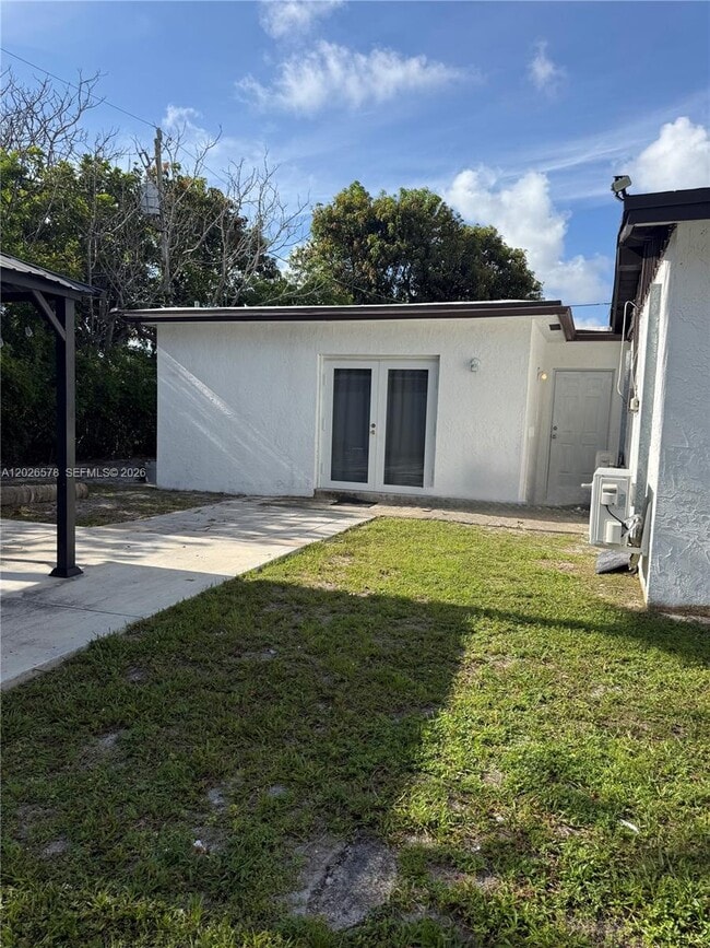 Photo - 1816 NW 25th Ter Unit 2