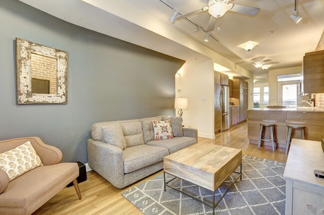 Building Photo - 4114 New Hampshire Ave NW Unit 2