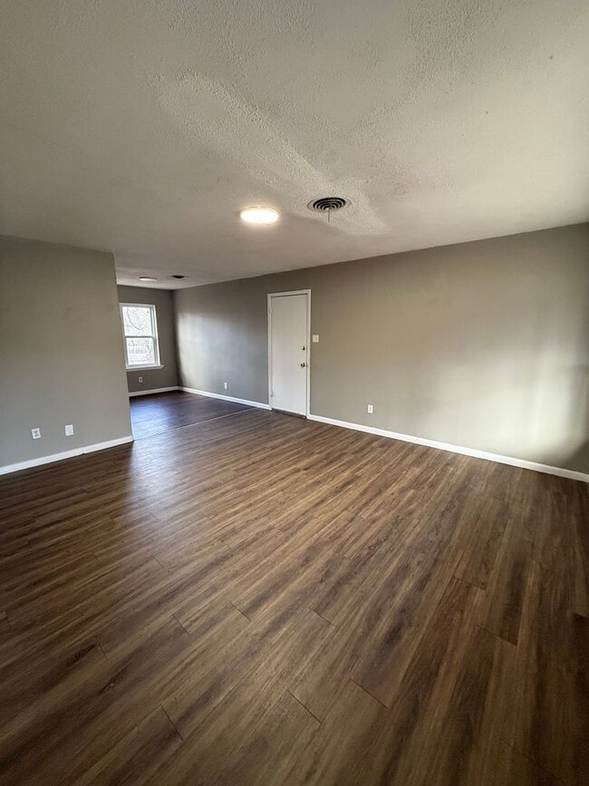 Photo - 3720 Old Jenny Lind Rd