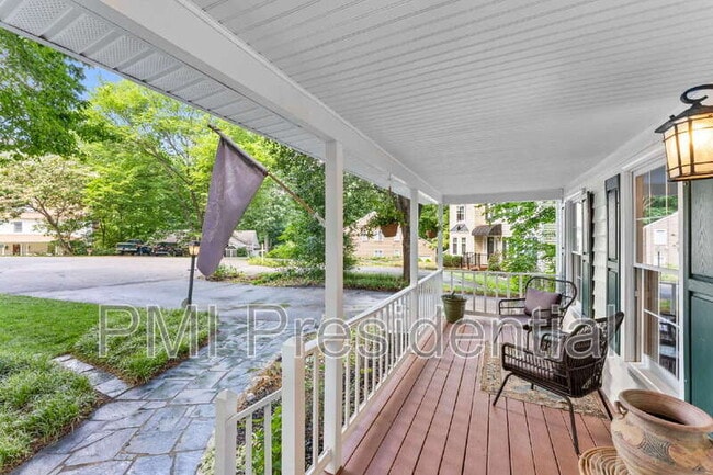 Photo - 1809 Winding Way