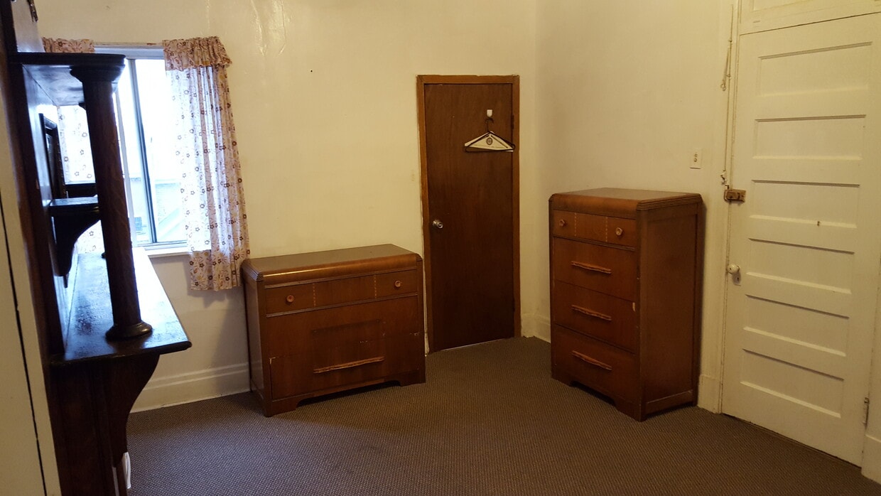 bedroom 1 - 16 Melba Pl (Pittsburgh, PA)