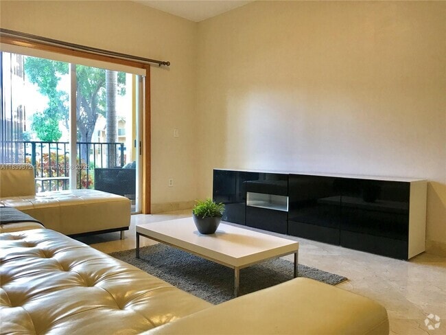Building Photo - 7220 NW 114th Ave Unit 109 Rental