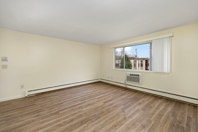 studio - East Bay Apartments