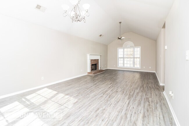 Photo - 1920 Ripple Creek Ct SW