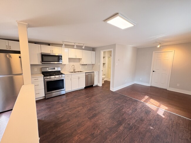 2319 S 10th St Unit 3F
