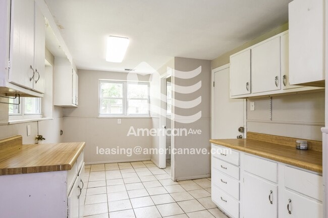 Photo - 1044 Farmview Dr