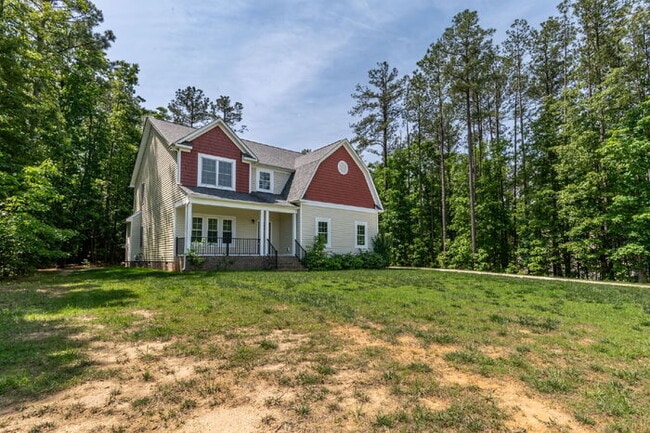 Photo - Beautiful Rental in The Highlands – Spacio...