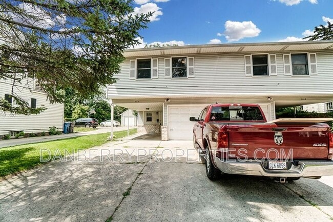 Photo - 3164 Kylemore Rd