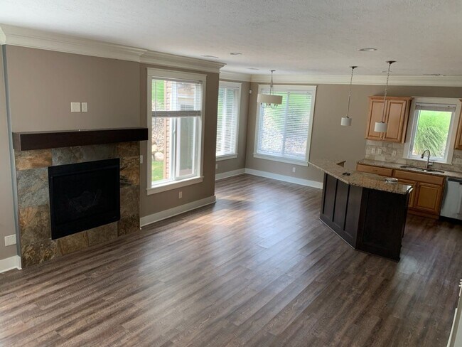 Photo - Beautiful 3 bedroom 2 1/2 bath home