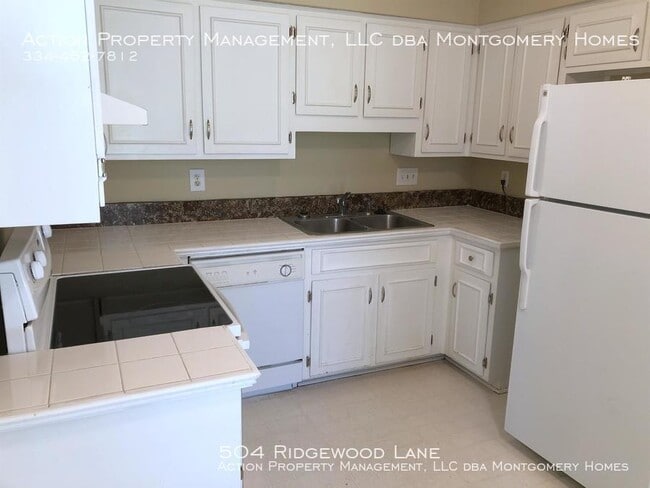 504 Ridgewood Ln
