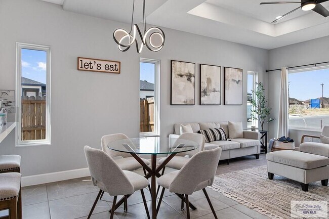 1509 Strawberry Cir