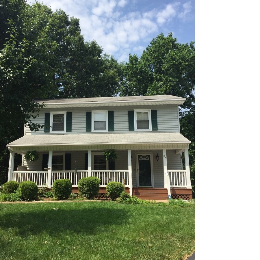 STAFFORD HOME CLOSE TO QUANTICO - STAFFORD HOME CLOSE TO QUANTICO
