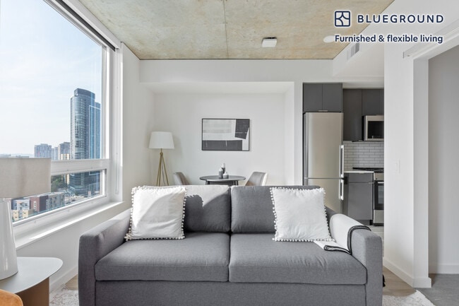 Photo - 210 8th Ave N Unidad FL21-ID500