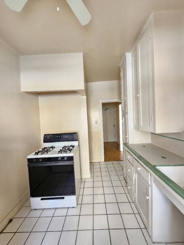 Photo - 1825 Ivar Ave Unit 209