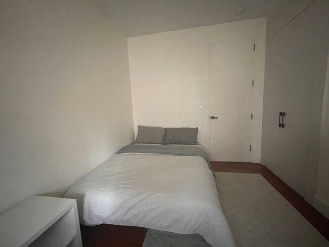 Photo - 3344 Shore Pky Unit 3344.2