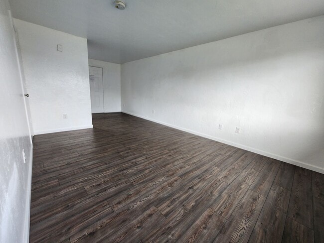 Photo - 660 Kelly St Unit 01