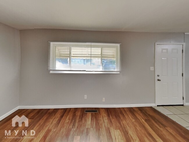 Photo - 3049 Bluefield Dr