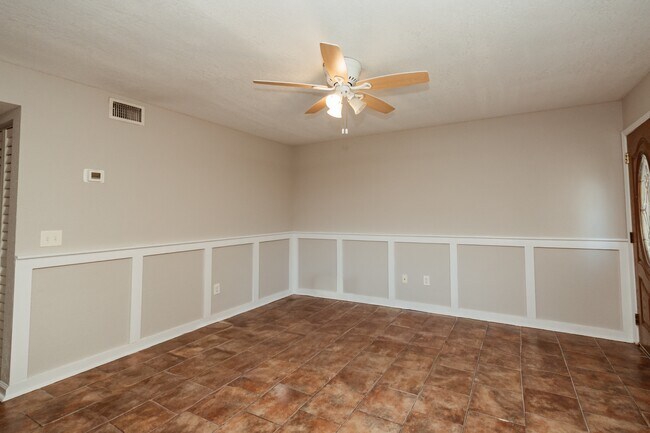 Photo - 719 S Berthe Ave