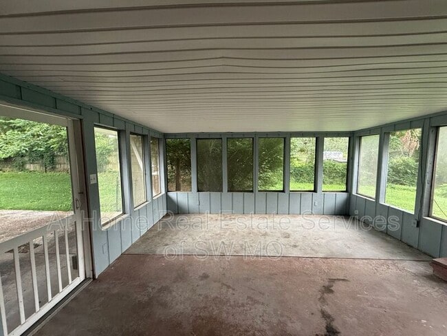 Photo - 3510 W Republic Rd