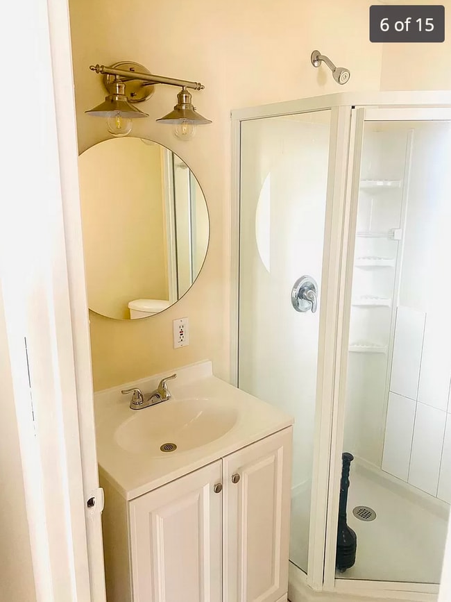 Photo - 121 Bloomsberry St