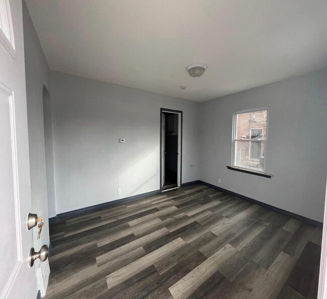 Photo - Cute 2 bedroom located on Detroit's East side.