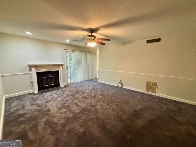 Photo - 57 Doranne Ct