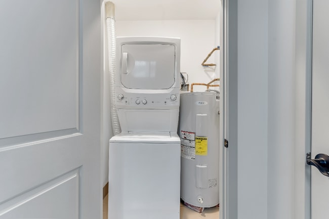 Photo - 1822 E Glenwood Ave Unidad 143A