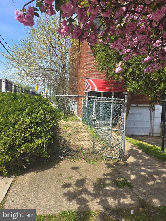 Photo - 4729 Melon St Townhome