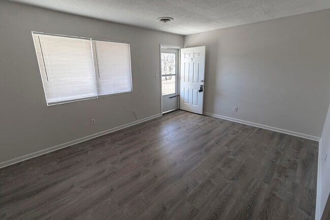 Photo - 801 N Ann St Unit 1