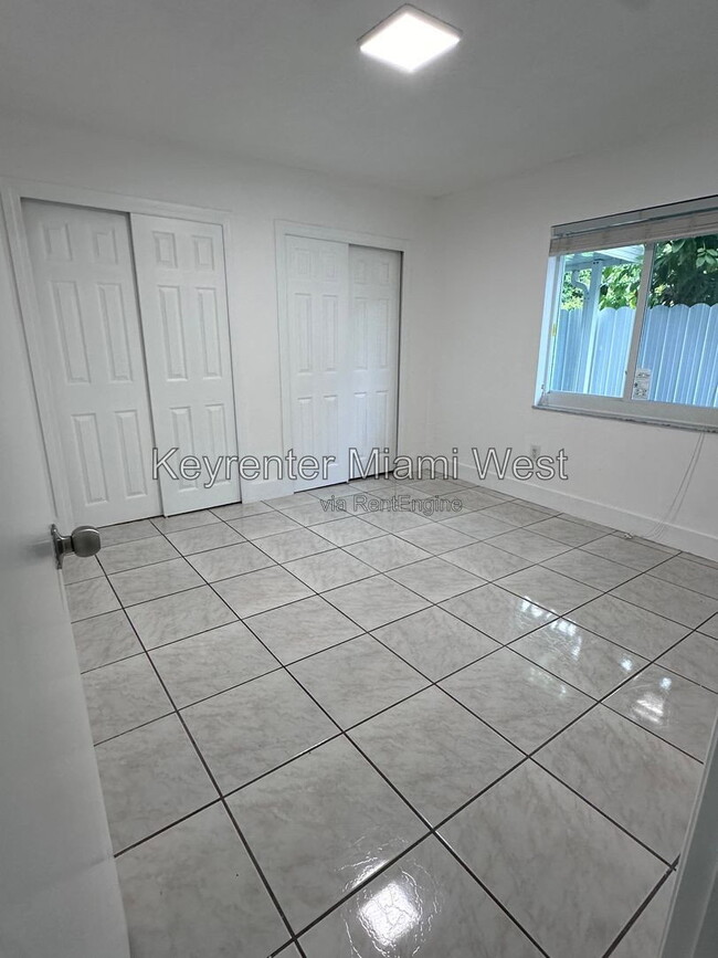 Photo - 1864 NW 27th St Unit 1