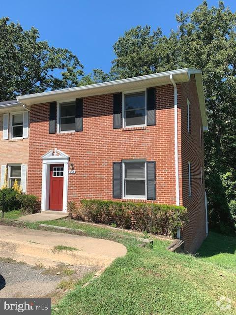Building Photo - 400 Lyndale Ct Rental