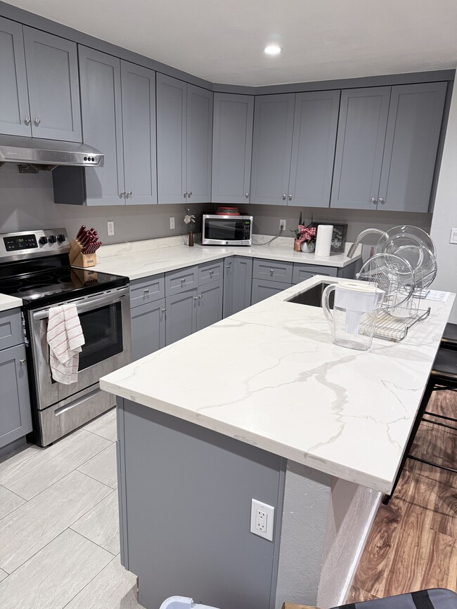 Photo - 2241 Village Ct Unidad 2