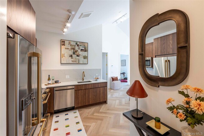 Photo - 100 E Putnam Ave Apartamento Unidad 311