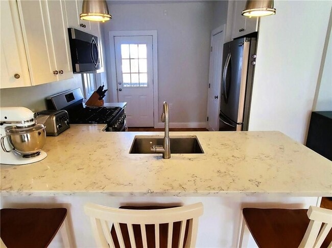 Photo - 40 Simmons St