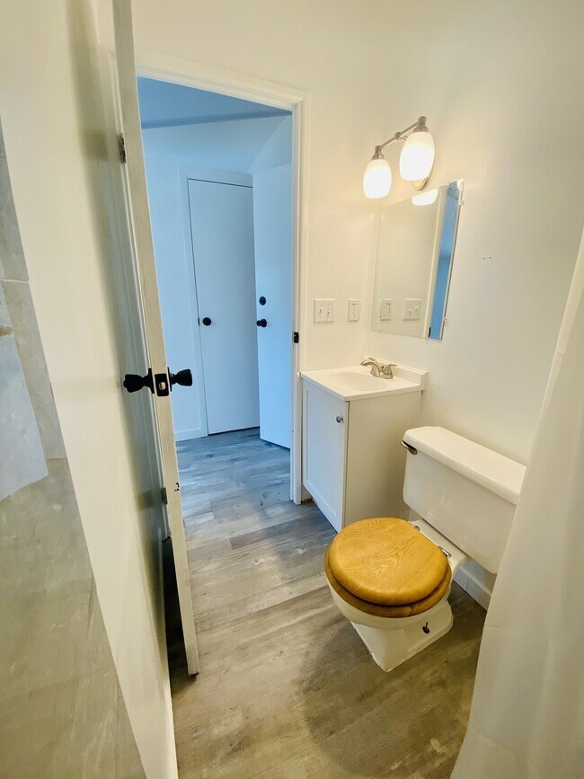 W 52nd Place Condo Condo for Rent in Merrillville, IN