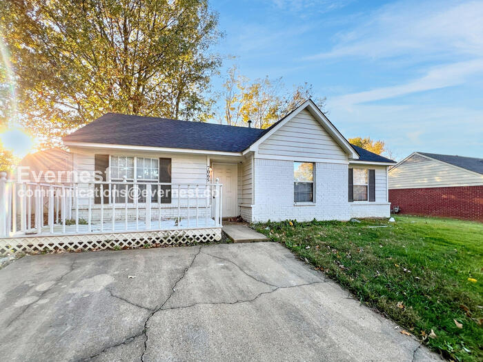 Photo - 7065 Village Ln