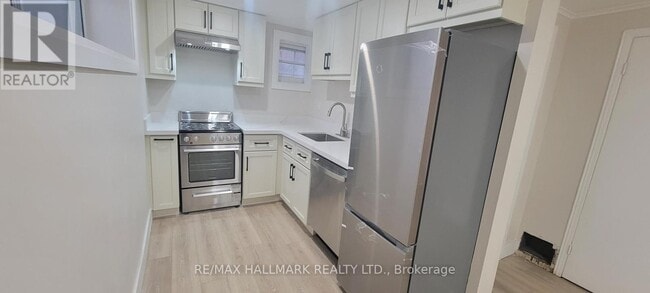 Photo - 159 Richmond St