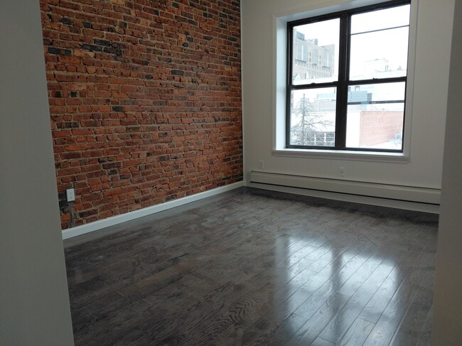 Photo - 9611 Church Ave